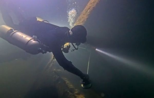虎鲸X7 ORCA橙专业潜水手电筒3000流明强光