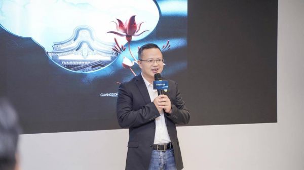 广东省陈设艺术协会会长欧伍祥讲话