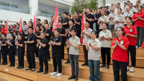 轮值执行副总裁陈少华宣读誓词照片