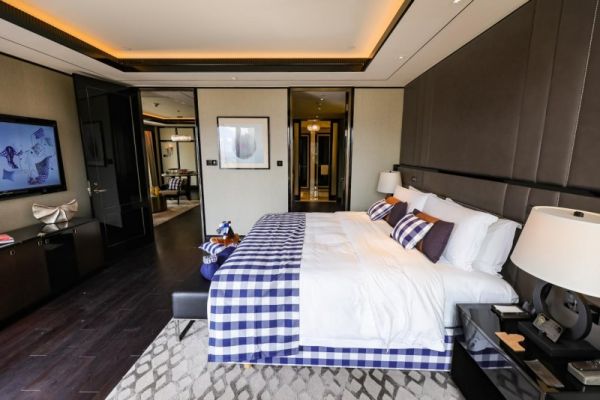 Hästens Shanghai苏宁宝丽嘉酒店联名套房