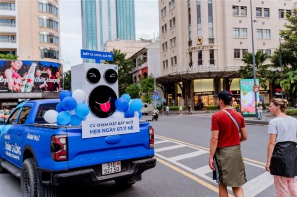 Haier Three Basin Washing Machine in a Vietnamese commercial area