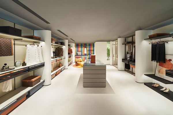 班鲁格展位设计