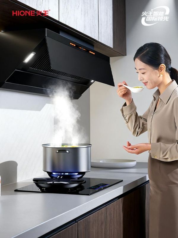Choose the right range hood, keep your skin looking 10 years younger!
