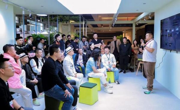 诗意空间与设计师杨志伟老师联合首发微场景2.0