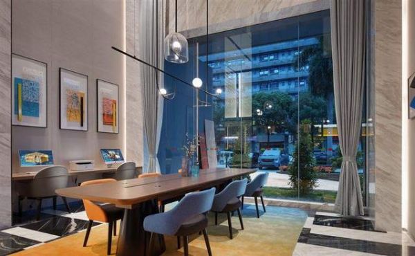 Tonggu Hardware in Hilton欢朋 Hotel