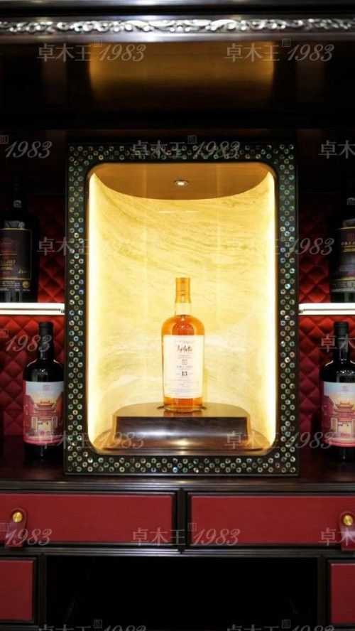 卓木王甄酒雪茄柜威士忌区域设计