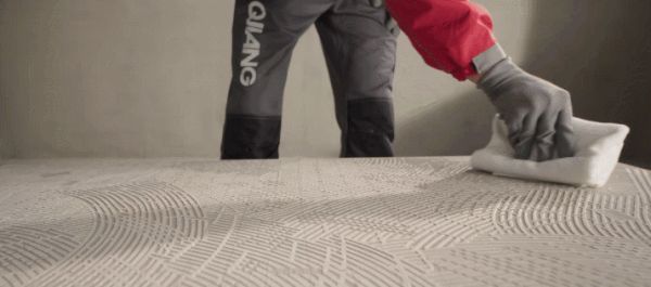 砖背清理不当导致缩聚图片