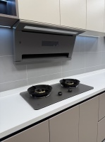 樱花油烟机燃气灶：御风烹饪，温馨新厨境