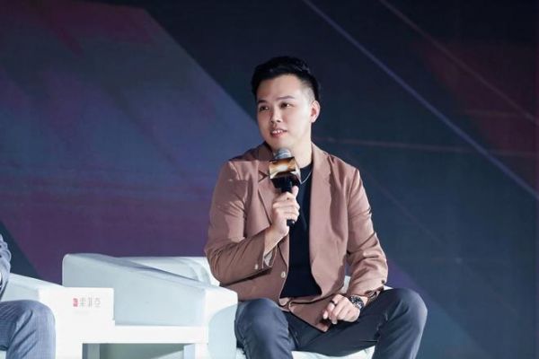 索菲亚产品与展示中心负责人曾超峰先生分享