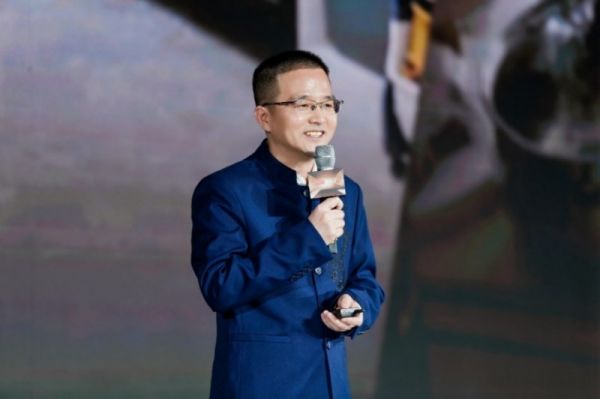 索菲亚家居集团副总裁朱亦进先生发言