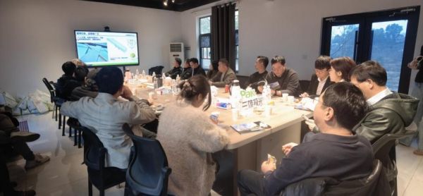 三雄极光技术团队