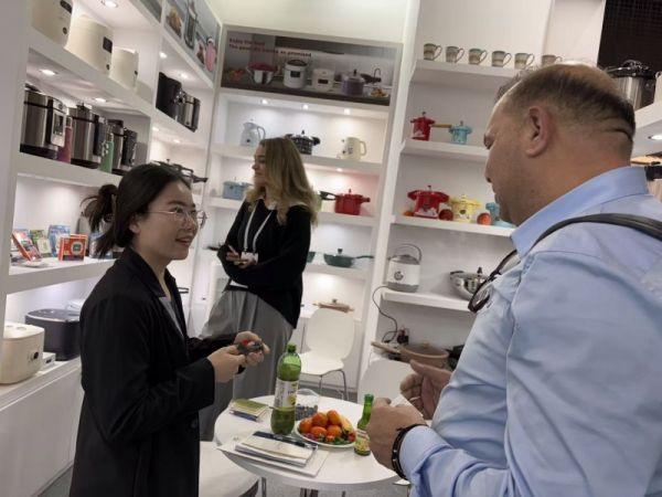 Supor Electronics Product Display