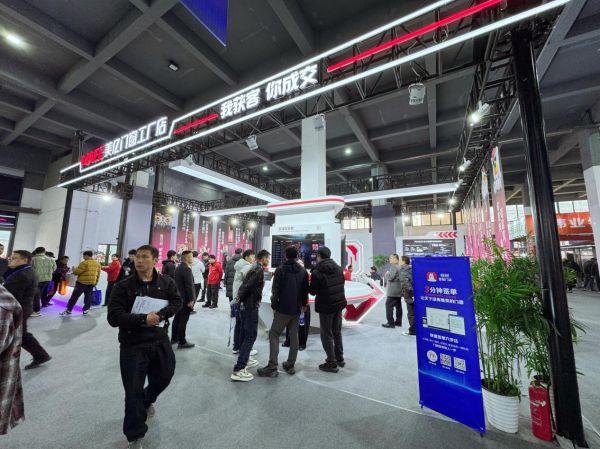 美亿门窗在安义门窗展上的颠覆性模式